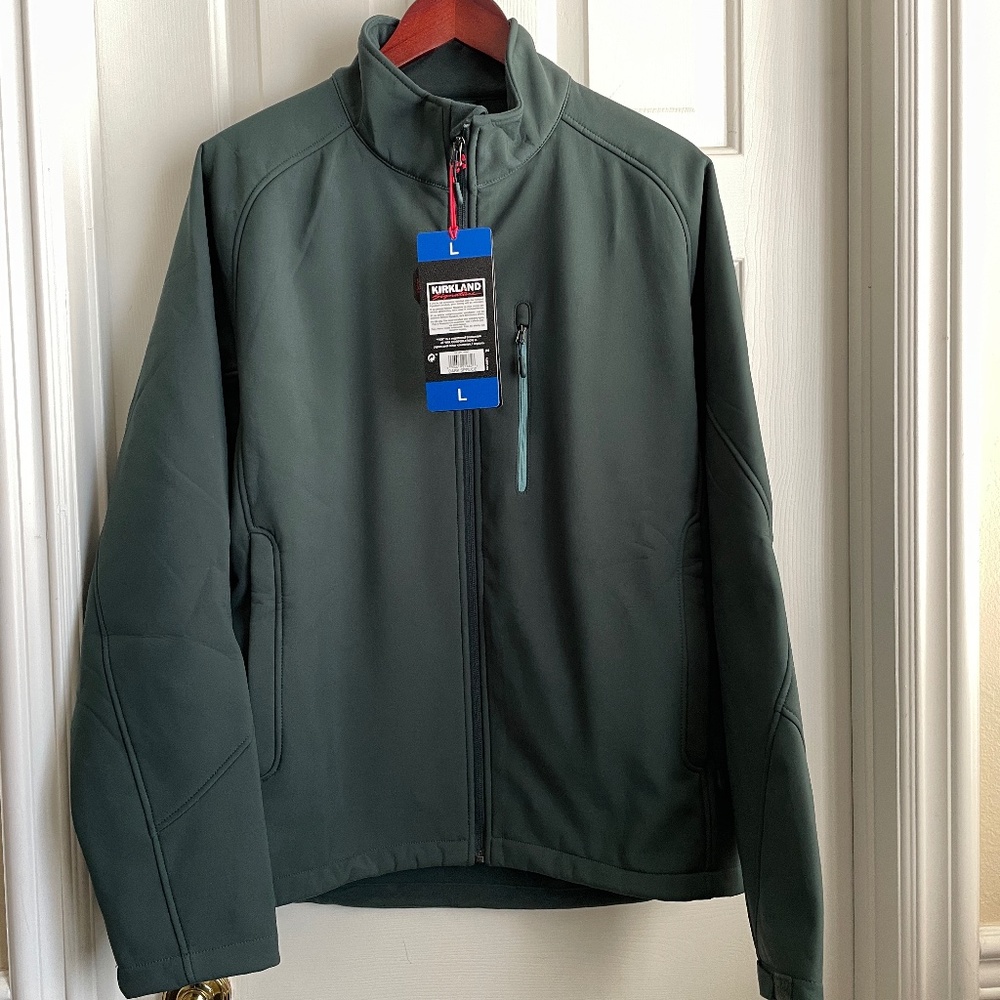 NWT Kirkland Signature Soft Shell "Dark Spruce" Water-Resistant Jacket